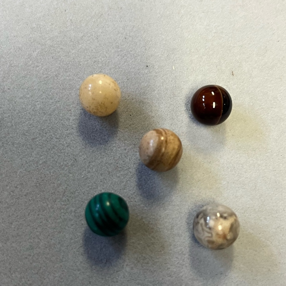 SET OF 5 SEMI PRECIOUS ROUND 10MM STONES/MARBLES - Picture 2 of 3